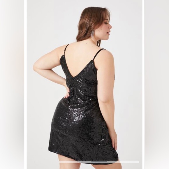 NWT Plus Size Sequin Wrap Dress - Picture 3 of 4